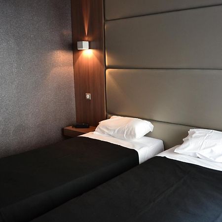Hotel Schtak Cannes Szoba fotó