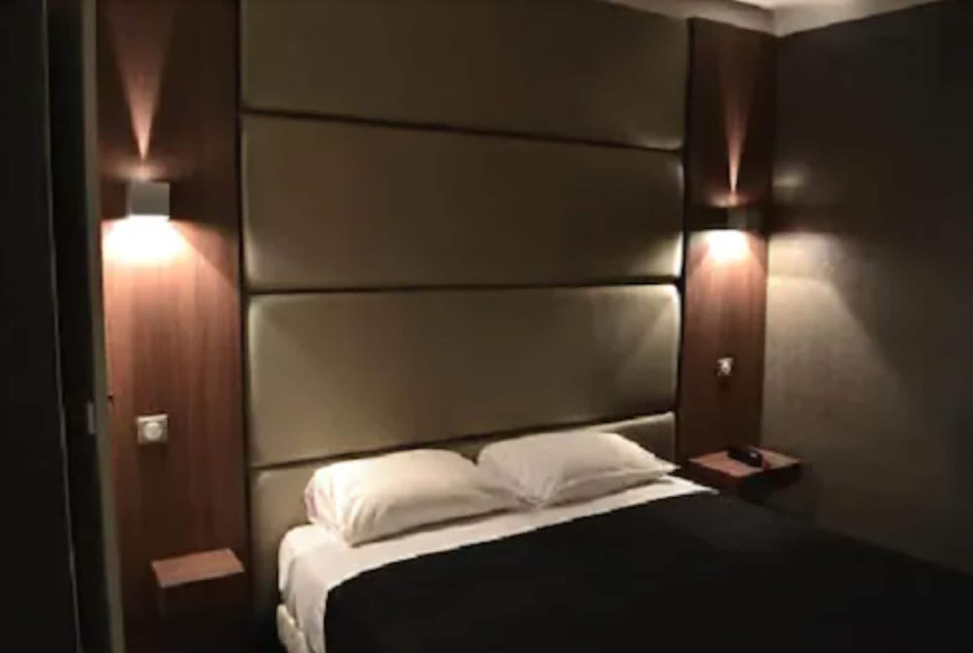 Hotel Schtak Cannes Szoba fotó